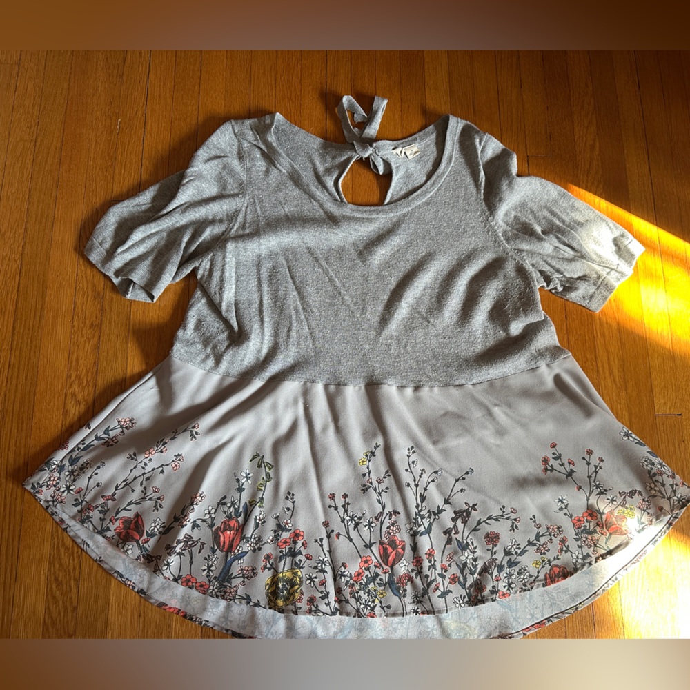 Moth from Anthropologie Grey Peplum Floral Sweater Top, Size XL
